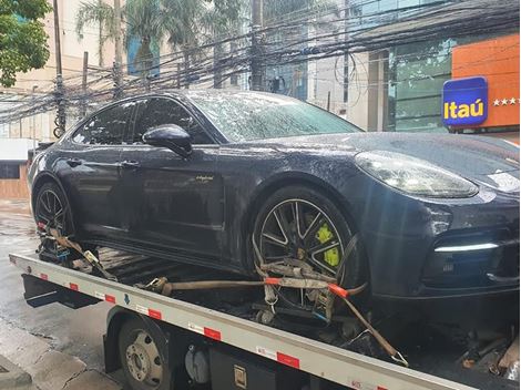 Guincho para Automóvel na Avenida do Rio Pequeno